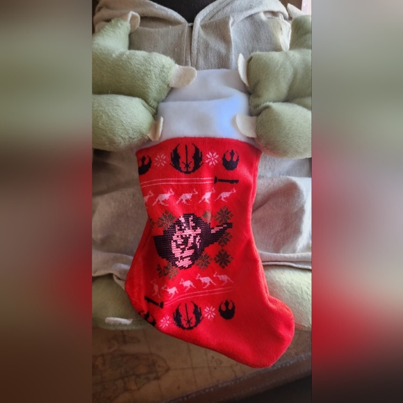 Star Wars Yoda Plush Standing Door Greeter - Picture 2 of 11